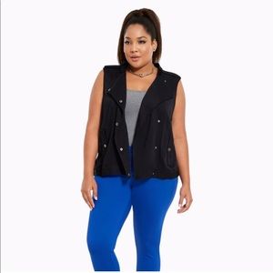 Torrid black snap button Vest